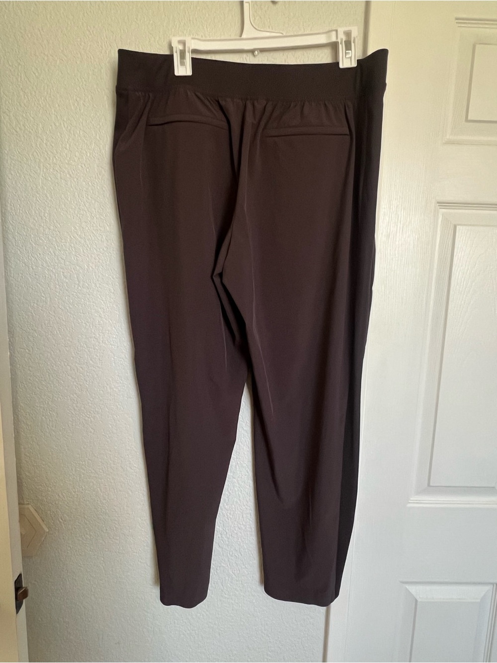 Athleta Brooklyn Dark Purple Ankle Pant Tapered Travel Work - Picture 4 of 8